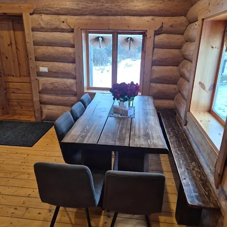 Lebola Puhkemaja Hébergement de vacances *